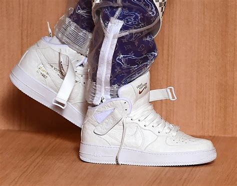 louis vuitton air force 1 triple white.